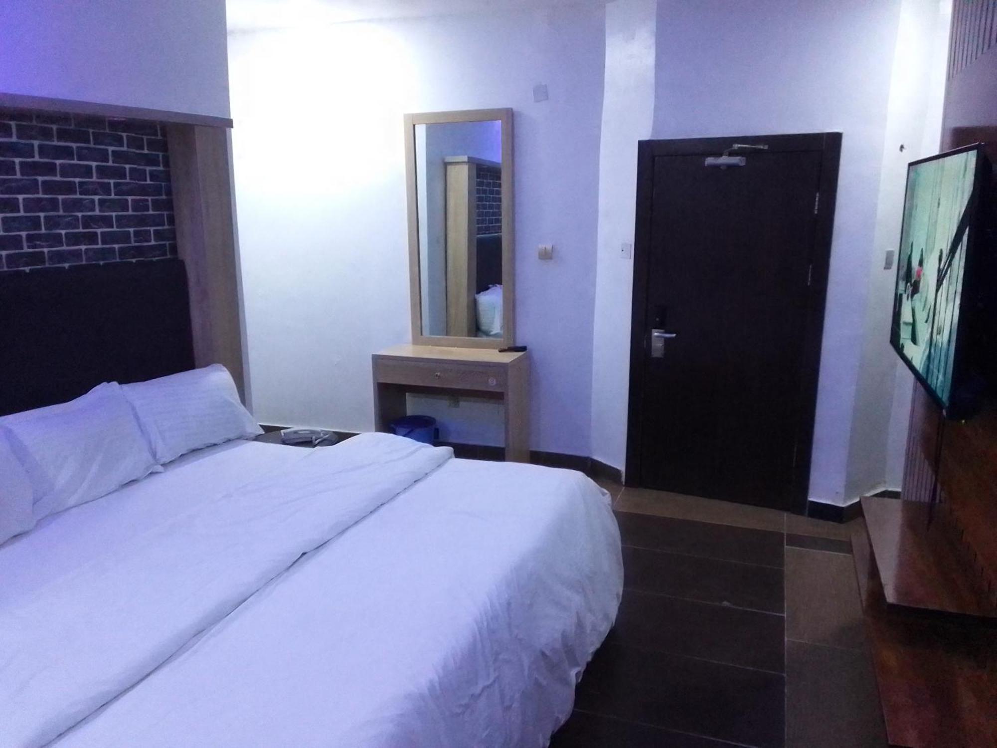 Exclusive Mansion Lekki Phase 1 Hotel Ilado Luaran gambar